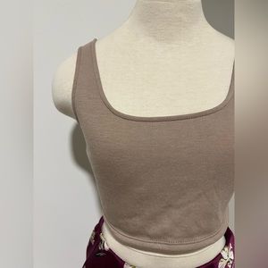 Nude square neck tank crop top